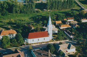 Poroszló templom3